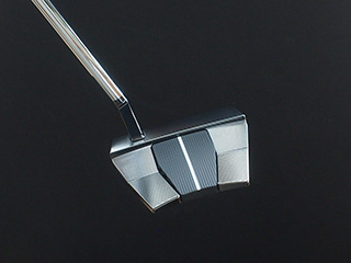 グロスブラック